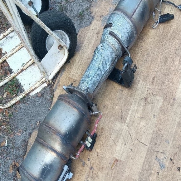 Cat converter for 2016 Nissan Titan disel - Picture 1 of 6